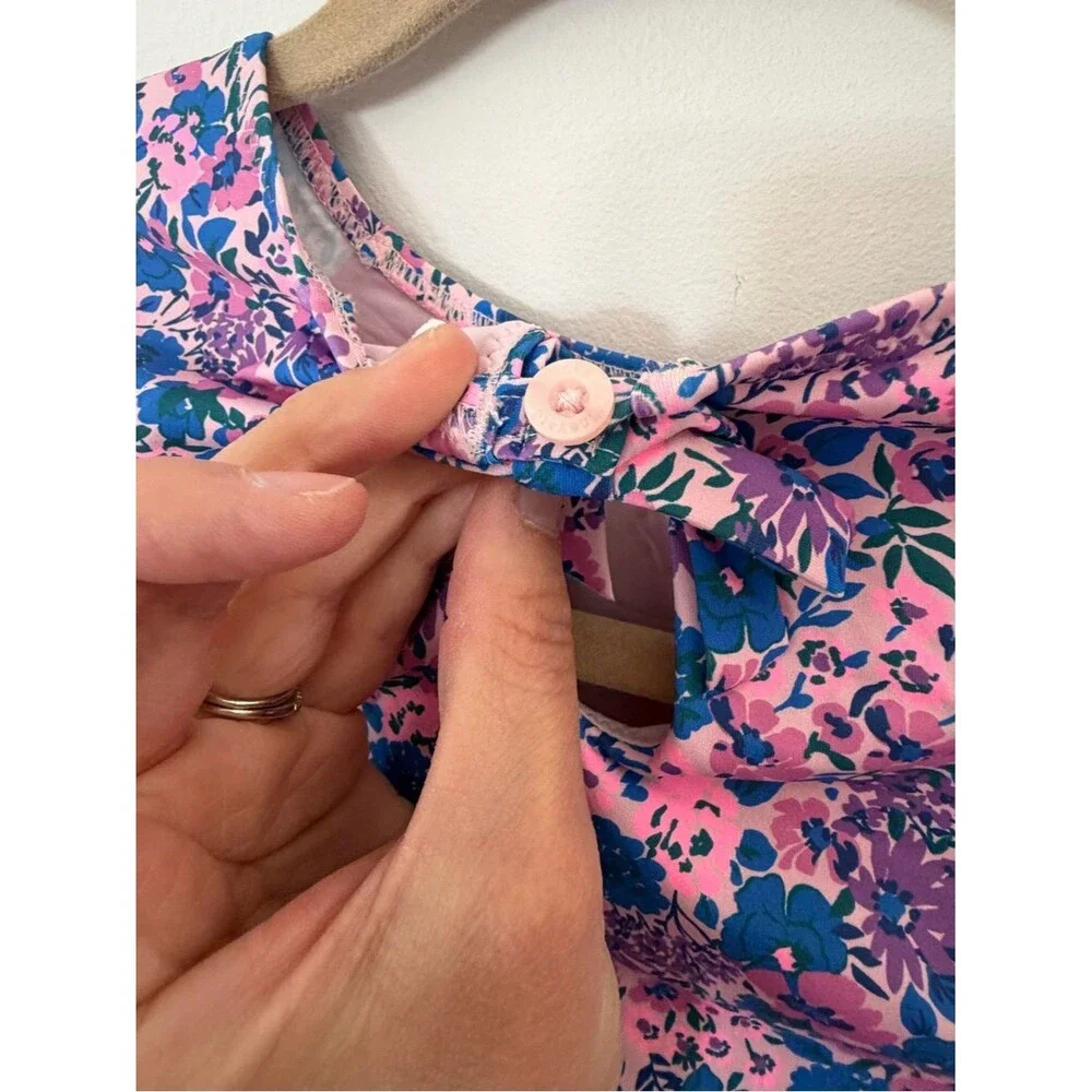 Vineyard Vines Pink & Blue Floral Long-Sleeve One-Piece Swimsuit size large (16)